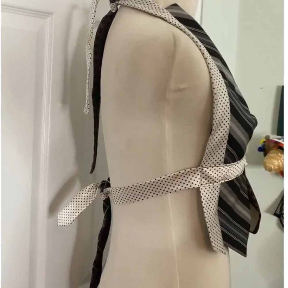 Vintage 100% Silk Upcycled Necktie Halter Top – Handmade – Size S – NWT - Picture 3 of 6